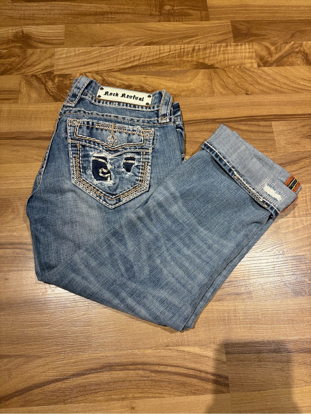 Rock Revival Bella Capri Size 27 Distressed Ripped